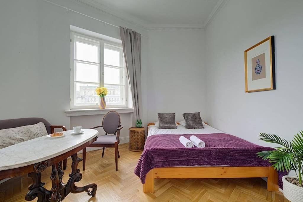 Place*unique Royal Route View*4 Bedrooms*6beds * Warschau
