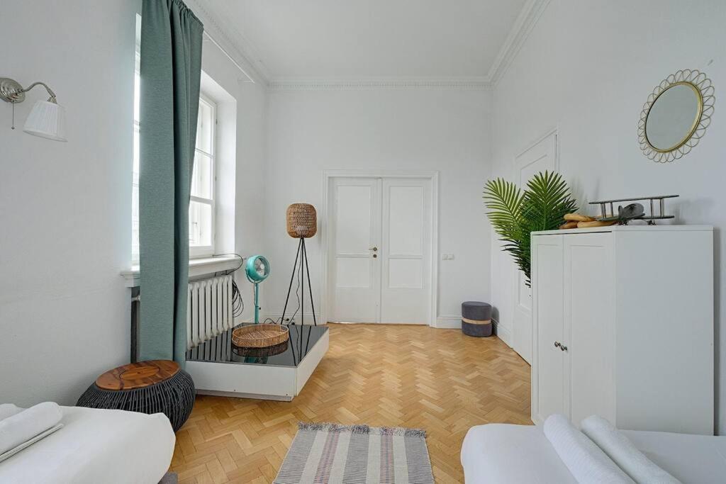 Place*unique Royal Route View*4 Bedrooms*6beds Warschau
